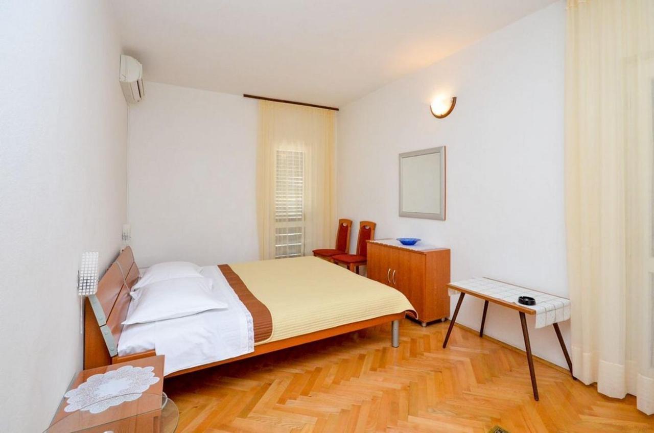 Apartment And Rooms Biserka Novalja Dış mekan fotoğraf